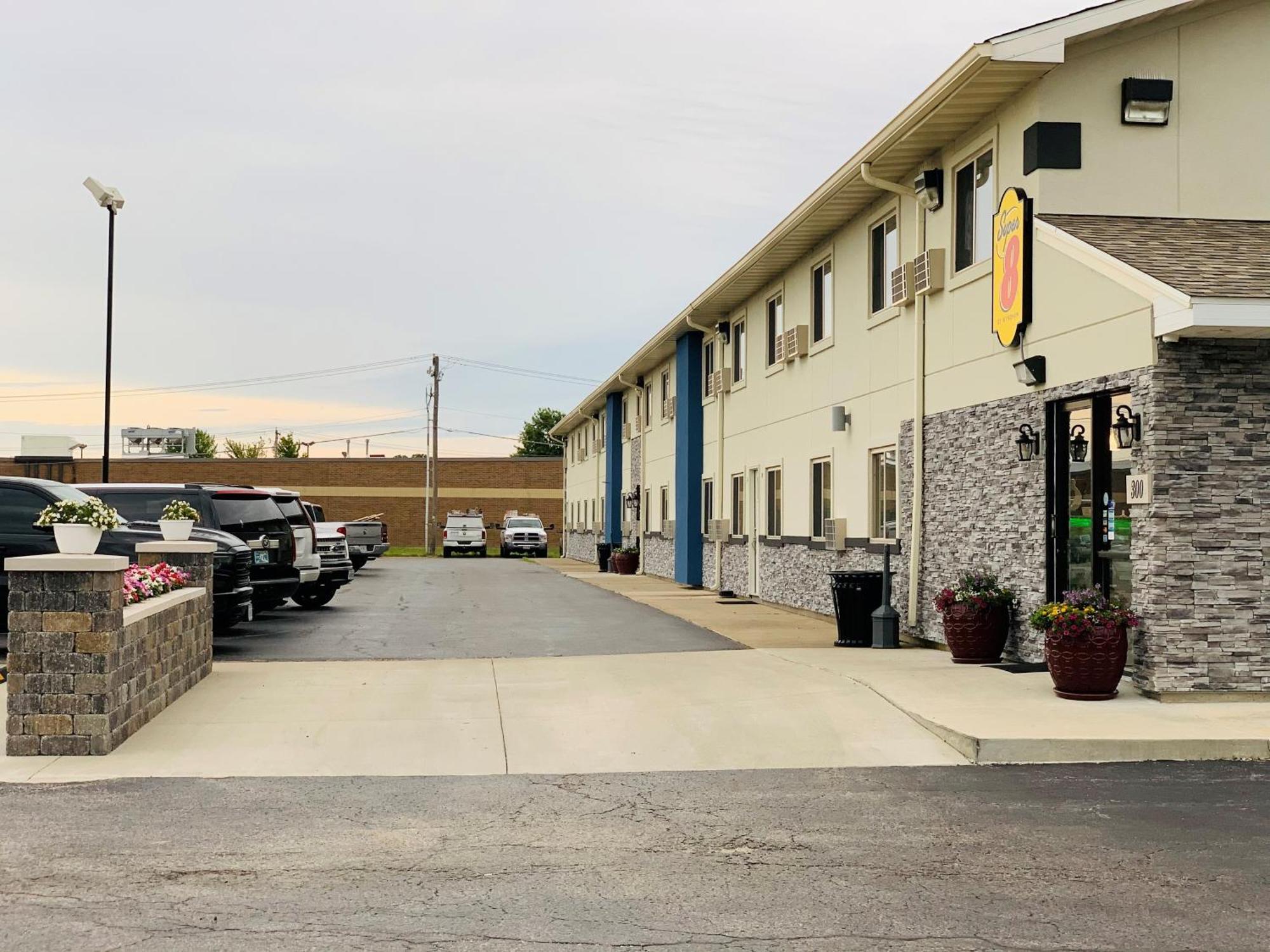 Super 8 By Wyndham Moberly Mo Motel Eksteriør billede